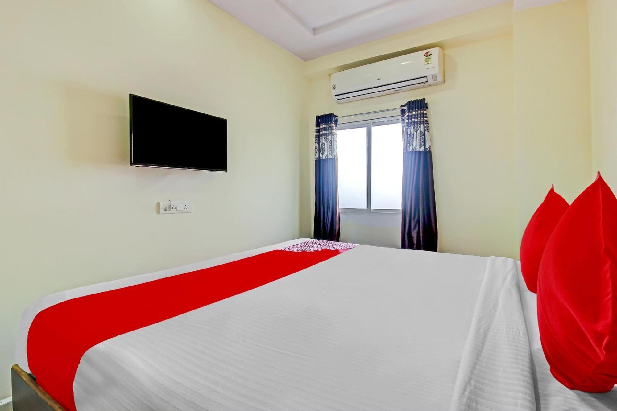 Hotel O Adhin Residency Хидерабад Екстериор снимка