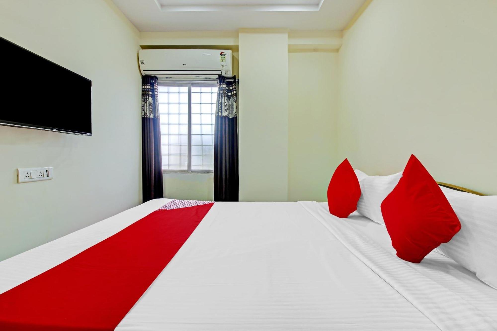 Hotel O Adhin Residency Хидерабад Екстериор снимка