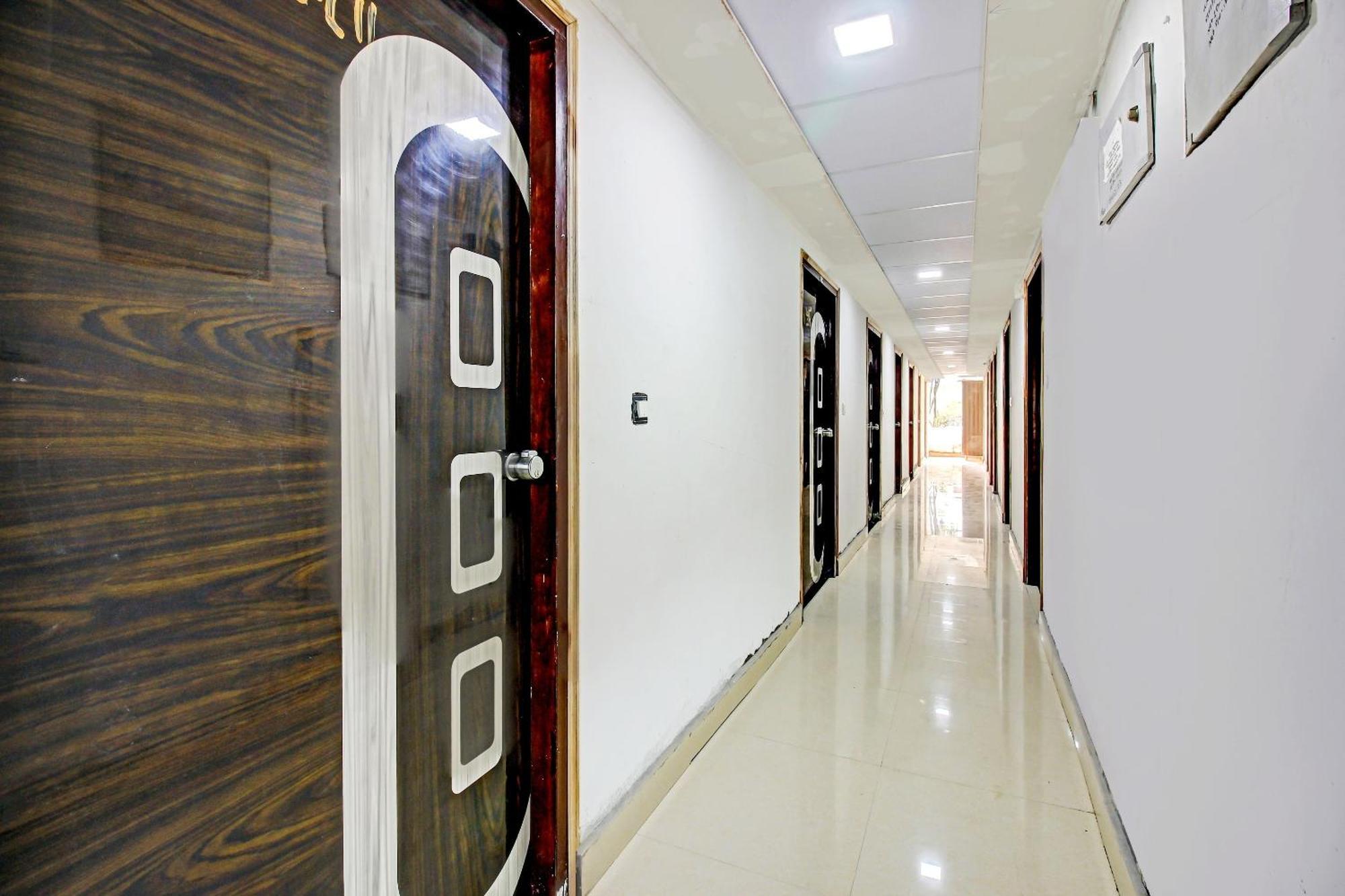 Hotel O Adhin Residency Хидерабад Екстериор снимка